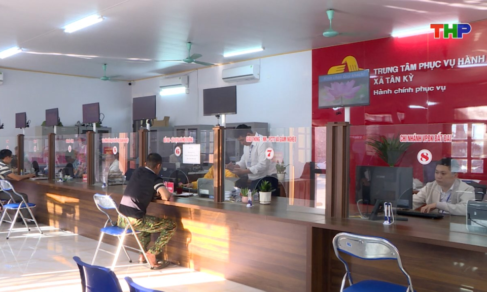 Pháp luật và cuộc sống: Cần tiếp tục gỡ vướng trong cấp sổ đỏ