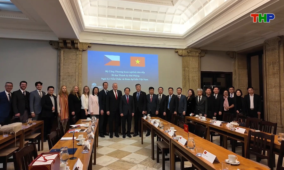 Đồng chí Bí thư Thành ủy làm việc với Bộ Công Thương Cộng hòa Séc