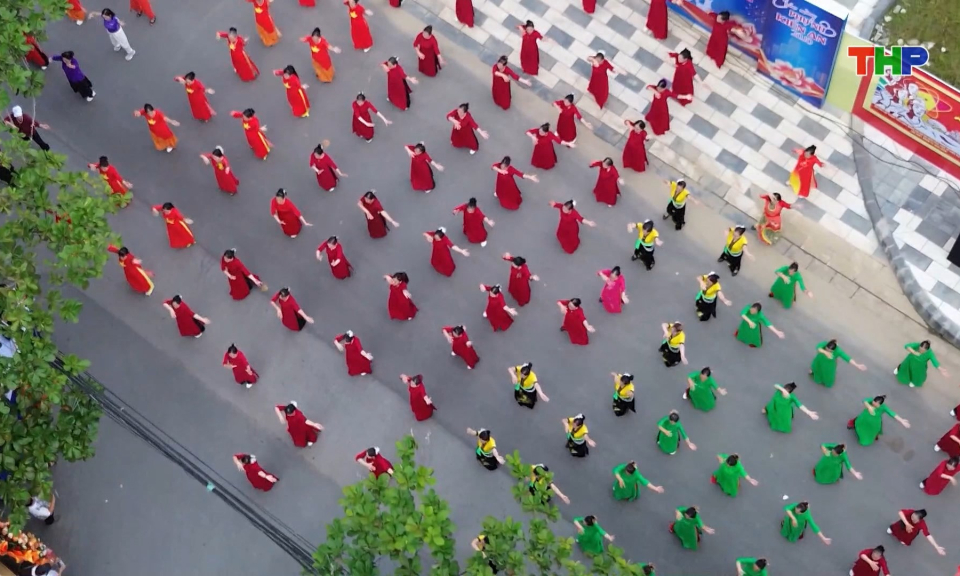 Ph&aacute;t triển phong tr&agrave;o thể dục thể thao quần ch&uacute;ng