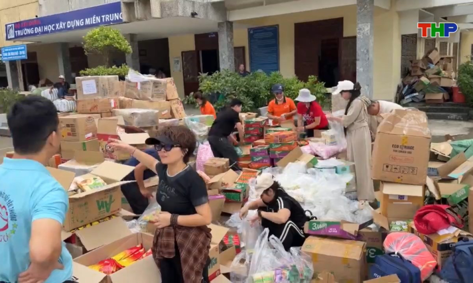 Chuyện đương thời: Vì cộng đồng