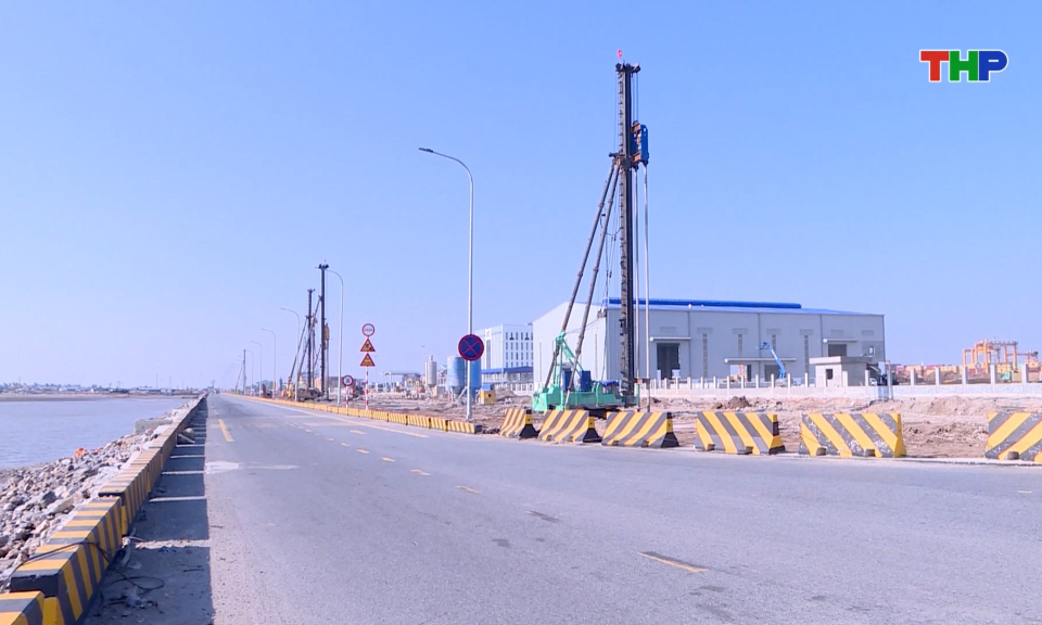 Đẩy nhanh tiến độ thi công tuyến đường sau cảng