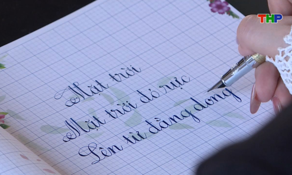 Vitamin tuổi hồng: Viết chữ đẹp (Phần 18)