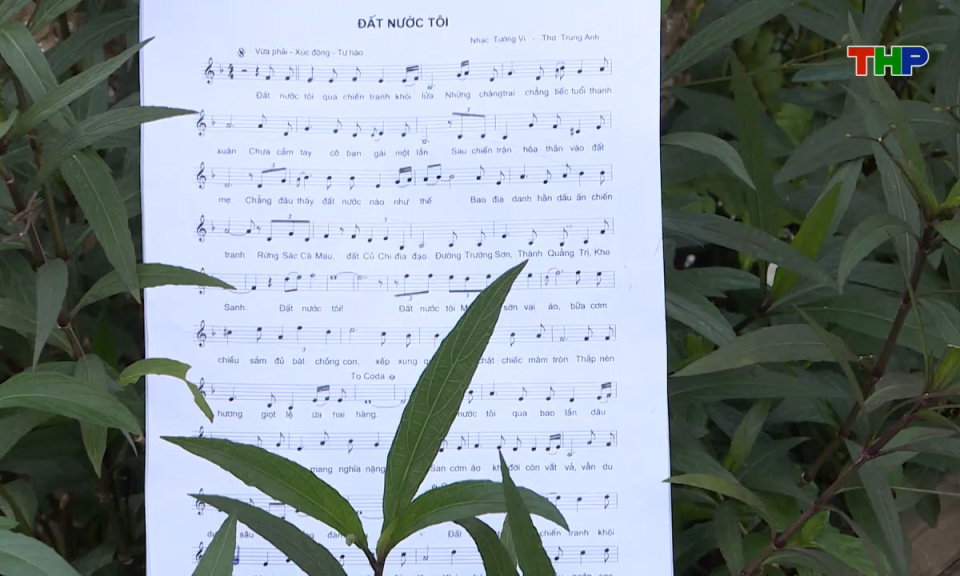 &Acirc;m vang miền cửa biển: Đất nước t&ocirc;i