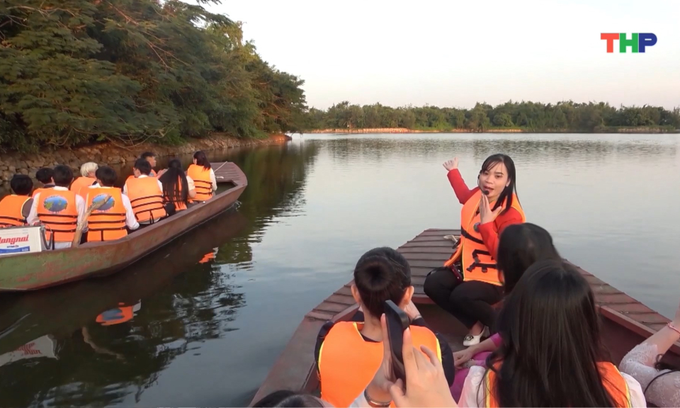 Quy định mức thu, quản l&yacute; v&agrave; sử dụng ph&iacute; tham quan danh lam thắng cảnh