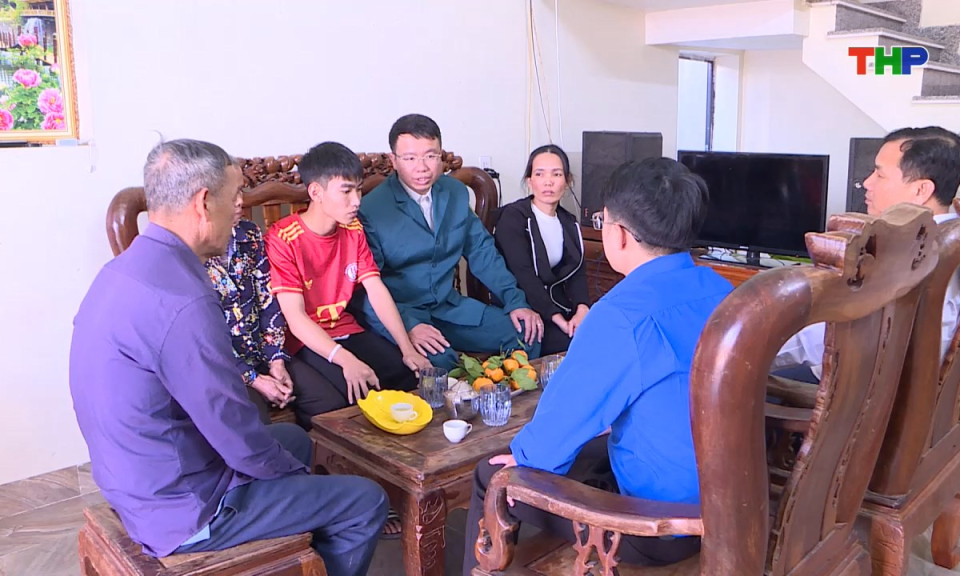 Ng&agrave;y nữa để y&ecirc;u thương: Ngọn lửa y&ecirc;u thương giữa ng&agrave;y đ&ocirc;ng