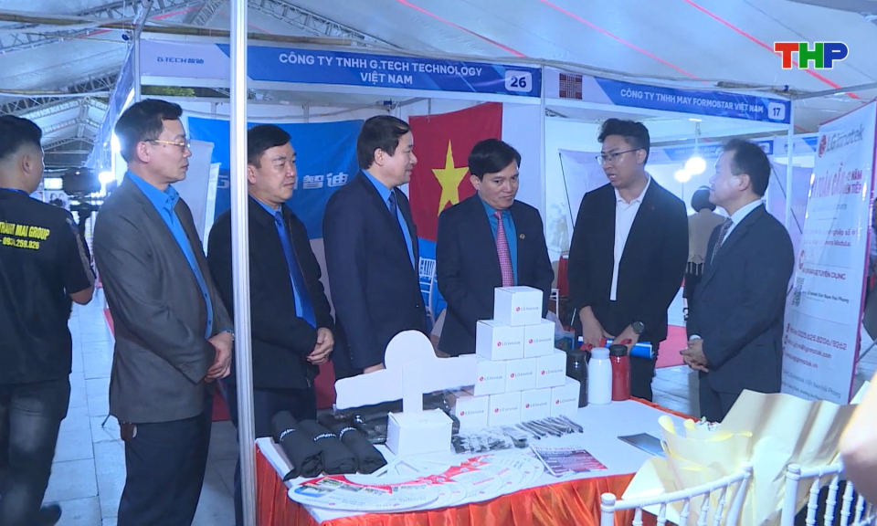 Chăm lo người lao động dịp cuối năm