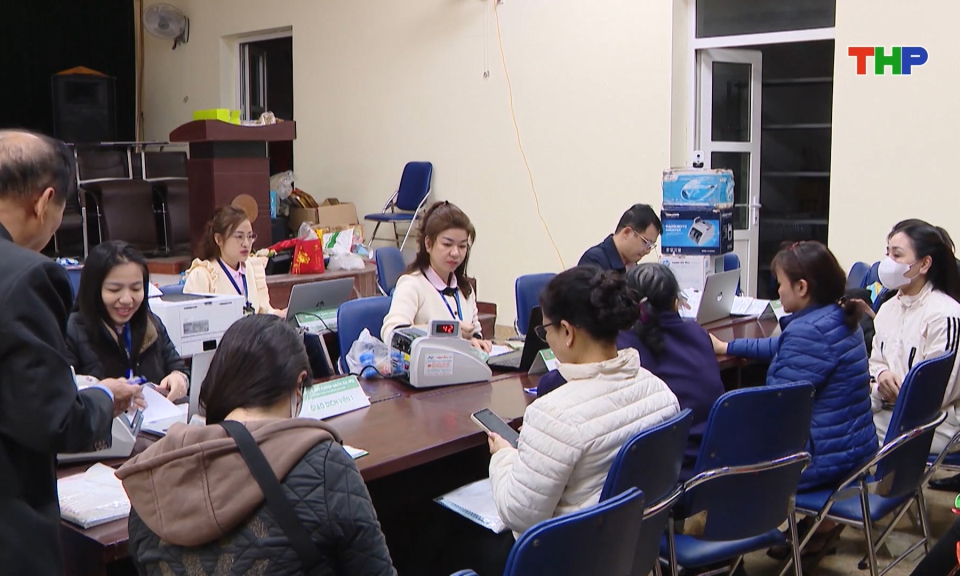 Hỗ trợ ho&agrave;n cảnh kh&oacute; khăn cải thiện cuộc sống  