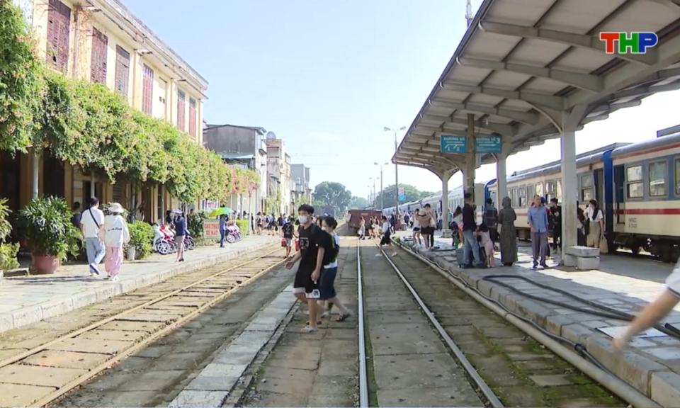 10 ph&uacute;t v&agrave;ng (21/12/2025)