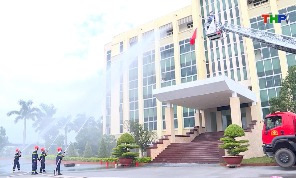 N&acirc;ng cao kỹ năng ph&ograve;ng ch&aacute;y, chữa ch&aacute;y