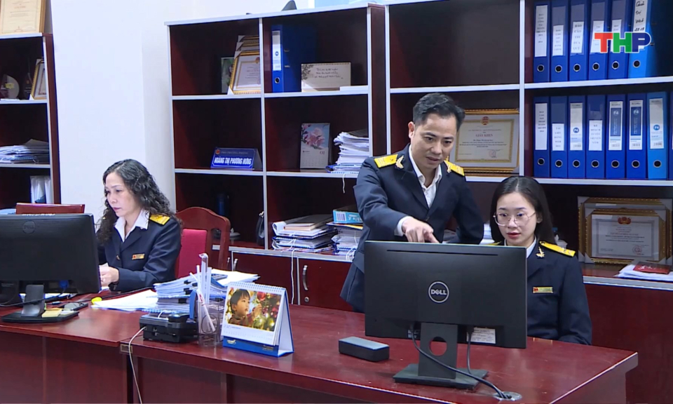 Dấu mốc lịch sử trong thu ng&acirc;n s&aacute;ch nội địa