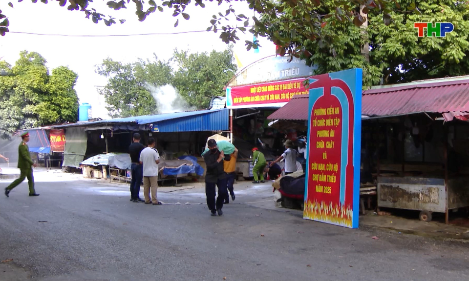 Tăng cường ph&ograve;ng ch&aacute;y, chữa ch&aacute;y tại c&aacute;c chợ truyền thống