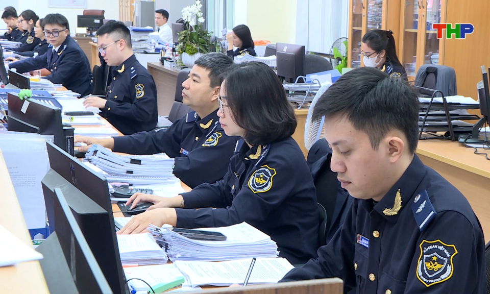 Chi cục Hải quan khu vực III đ&oacute;ng g&oacute;p t&iacute;ch cực v&agrave;o tăng trưởng kim ngạch xuất nhập khẩu