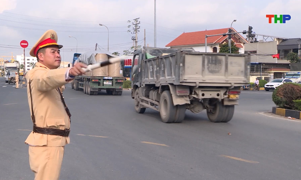 Bảo đảm an to&agrave;n giao th&ocirc;ng dịp Tết Dương lịch 2026