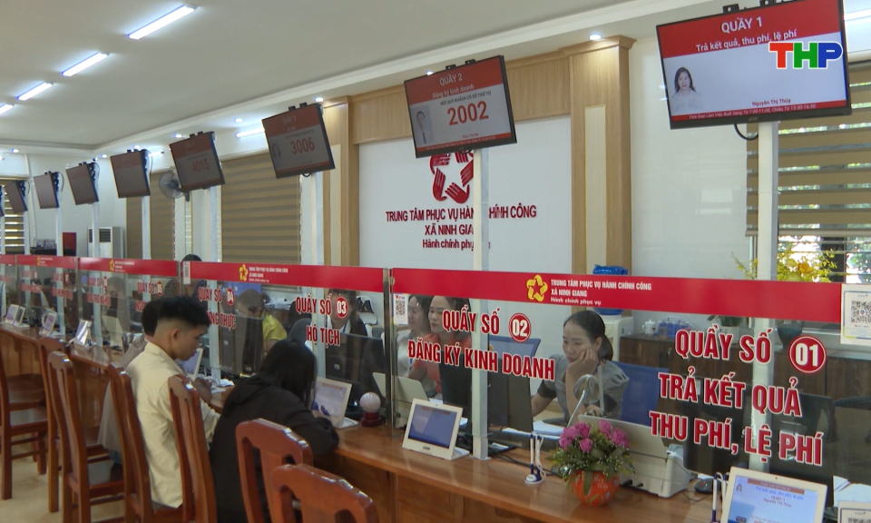 Ph&ograve;ng chuy&ecirc;n m&ocirc;n cấp x&atilde; c&oacute; con dấu, t&agrave;i khoản ri&ecirc;ng theo quy định