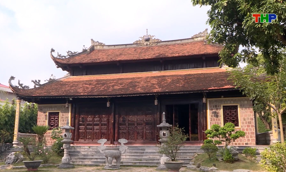 G&igrave;n giữ n&eacute;t đẹp ch&ugrave;a L&acirc;m Động