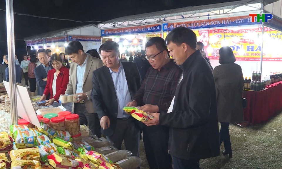 Doanh nghiệp t&iacute;ch cực tham gia đưa h&agrave;ng Việt về n&ocirc;ng th&ocirc;n