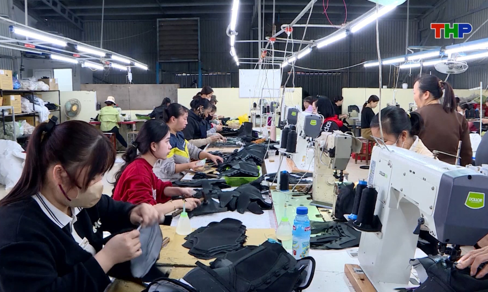 Hỗ trợ hội vi&ecirc;n phụ nữ ph&aacute;t triển kinh tế