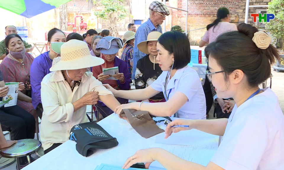 N&acirc;ng cao tỷ lệ người tham gia bảo hiểm x&atilde; hội