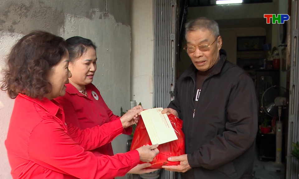 Triển khai chương tr&igrave;nh &ldquo;Tết Nh&acirc;n &aacute;i&rdquo;