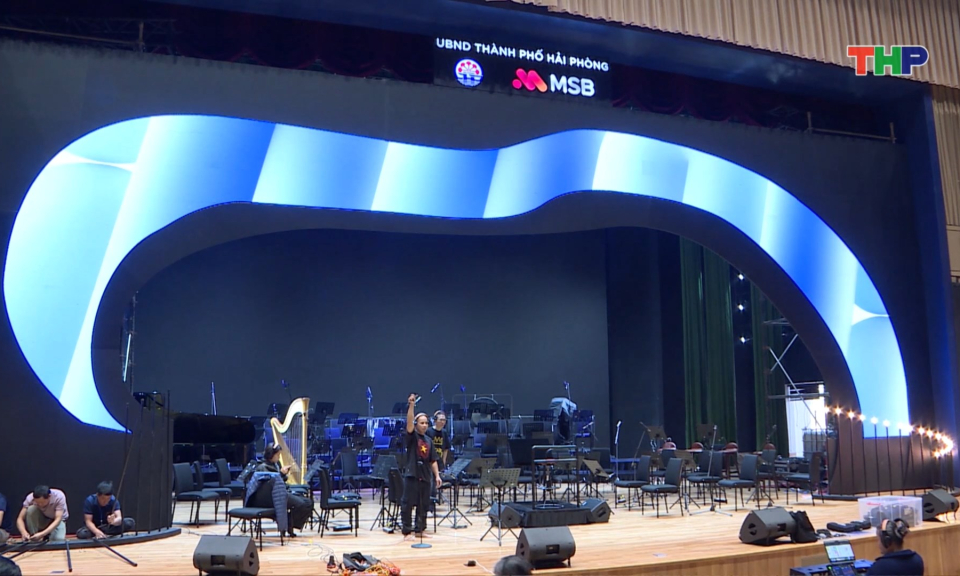 Sẵn sàng cho chương trình hoà nhạc “Hoà nhịp Di sản - Bản giao hưởng mùa xuân”