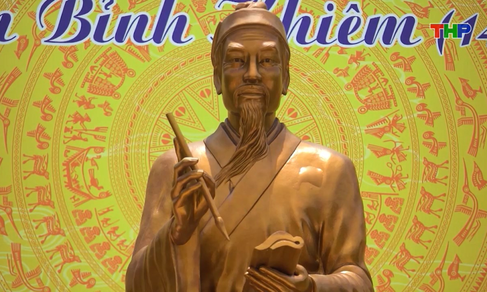 &Acirc;m vang miền cửa biển: &Acirc;m vang Nguyễn Bỉnh Khi&ecirc;m