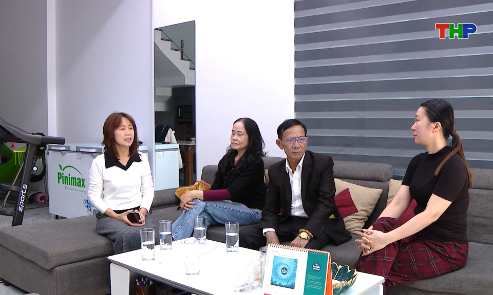 Ph&aacute;t huy vai tr&ograve; của c&aacute;n bộ Mặt trận cơ sở