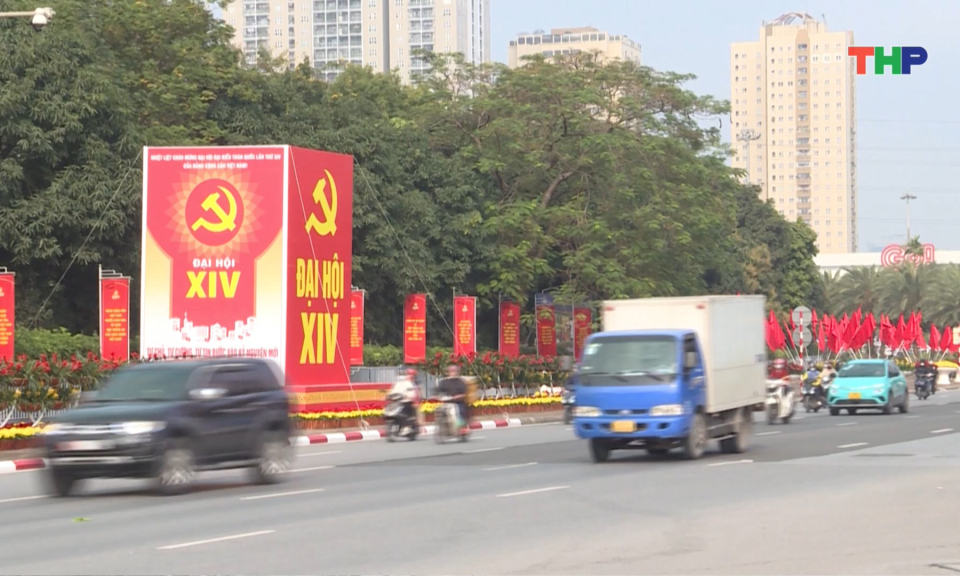 H&agrave; Nội rực rỡ cờ hoa đ&oacute;n ch&agrave;o Đại hội đại biểu to&agrave;n quốc lần thứ XIV của Đảng