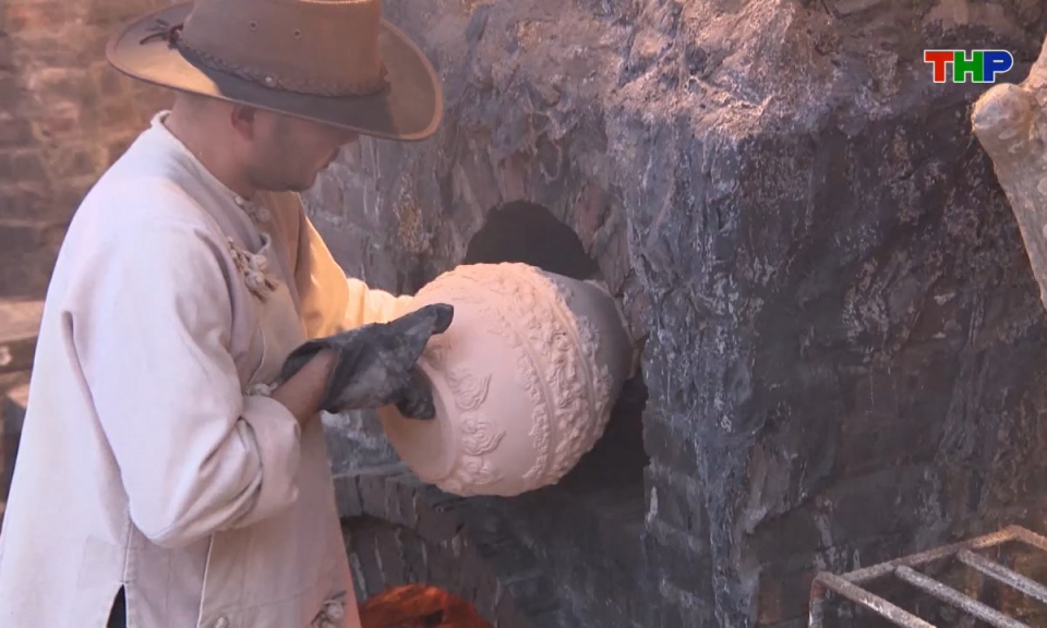 Ch&acirc;n dung cuộc sống: Người giữ hồn gốm