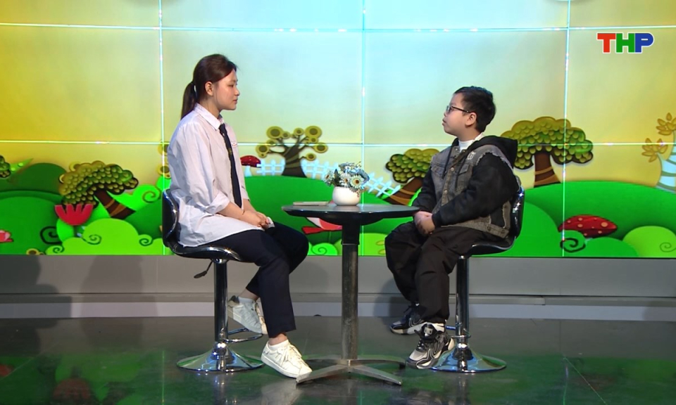 Lăng k&iacute;nh tuổi hoa: H&agrave;nh tr&igrave;nh trải nghiệm (Phần 1)