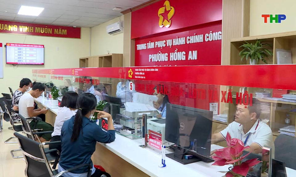 Ch&iacute;nh s&aacute;ch ph&aacute;p luật: Mức thu nộp c&aacute;c loại ph&iacute;, lệ ph&iacute; trong lĩnh vực đất đai tr&ecirc;n địa b&agrave;n th&agrave;nh phố
