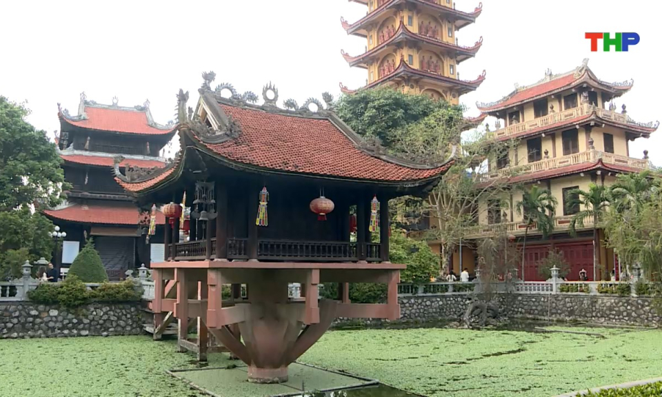 Chạm Hải Ph&ograve;ng: Sắc xu&acirc;n tr&ecirc;n ch&ugrave;a Phổ Chiếu