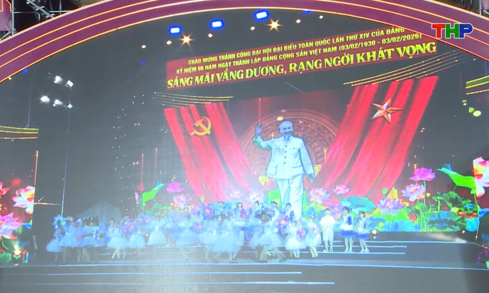 Sẵn s&agrave;ng cho chương tr&igrave;nh nghệ thuật ch&agrave;o mừng th&agrave;nh c&ocirc;ng Đại hội XIV của Đảng