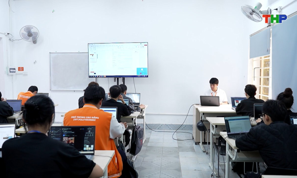 Gi&aacute;o dục v&agrave; đ&agrave;o tạo: Đ&agrave;o tạo nghề trọng điểm: Gắn đ&agrave;o tạo với nhu cầu thực tiễn