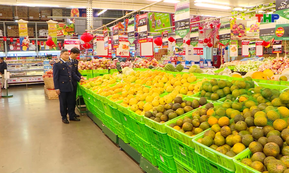 Tăng cường quản l&yacute; h&agrave;ng ho&aacute; dịp Tết 