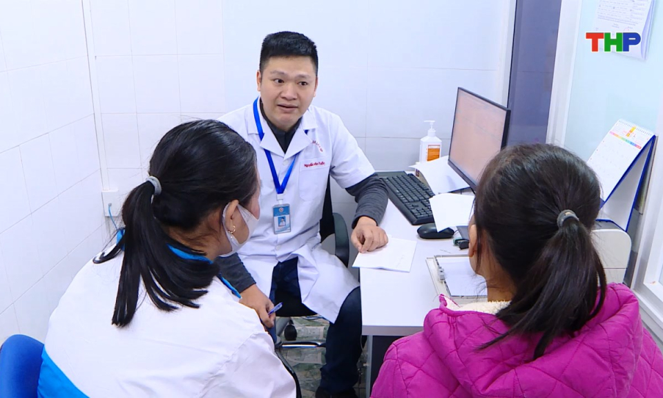 Y tế sức khỏe: Da nhiễm Corticoid: Nguy&ecirc;n nh&acirc;n v&agrave; c&aacute;ch điều trị hiệu quả