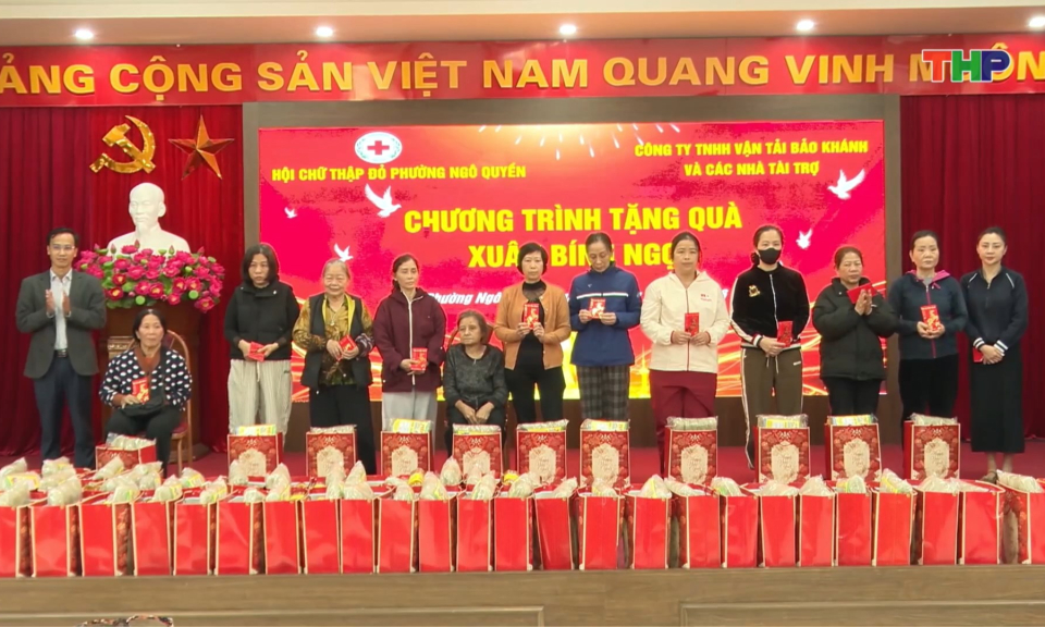 Chung tay chăm lo Tết cho người c&oacute; ho&agrave;n cảnh kh&oacute; khăn