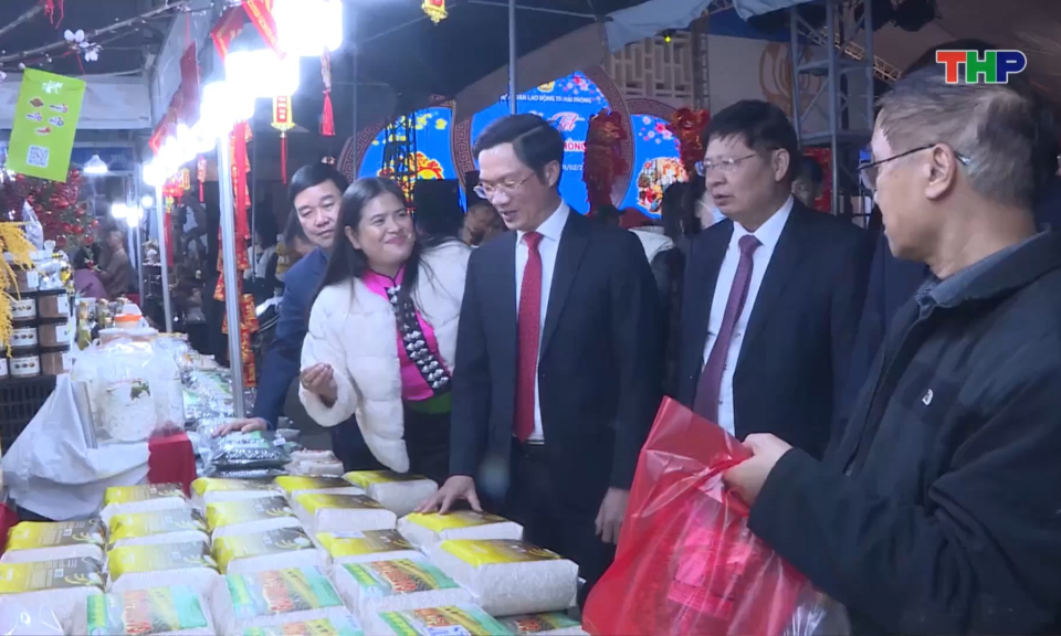 S&ocirc;i động Chợ Tết C&ocirc;ng đo&agrave;n Hải Ph&ograve;ng 2026                    