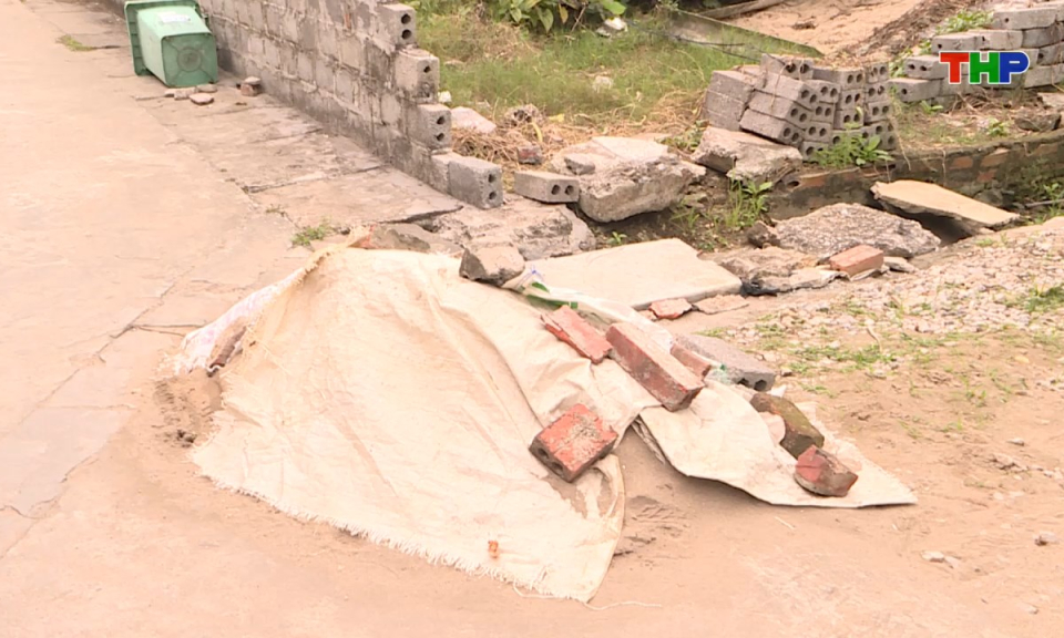 Hộp thư truyền h&igrave;nh: UBND x&atilde; An L&atilde;o cần xử l&yacute; dứt điểm vụ việc tranh chấp ng&otilde; đi chung