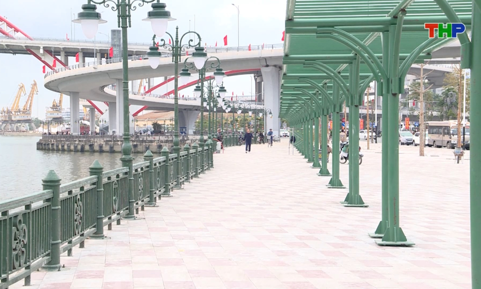 Chỉnh trang đ&ocirc; thị đ&oacute;n Tết Nguy&ecirc;n đ&aacute;n