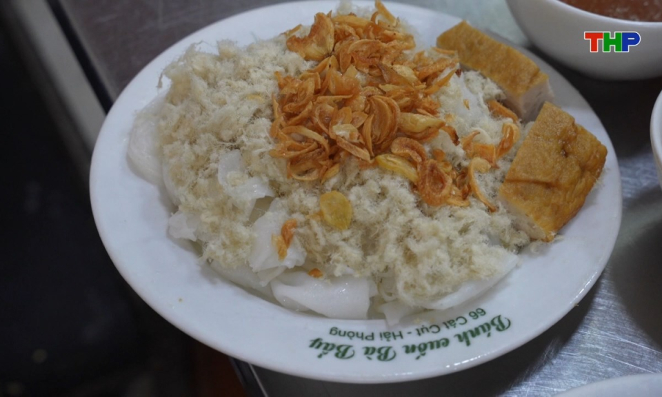 Ẩm thực: B&aacute;nh cuốn Hải Ph&ograve;ng