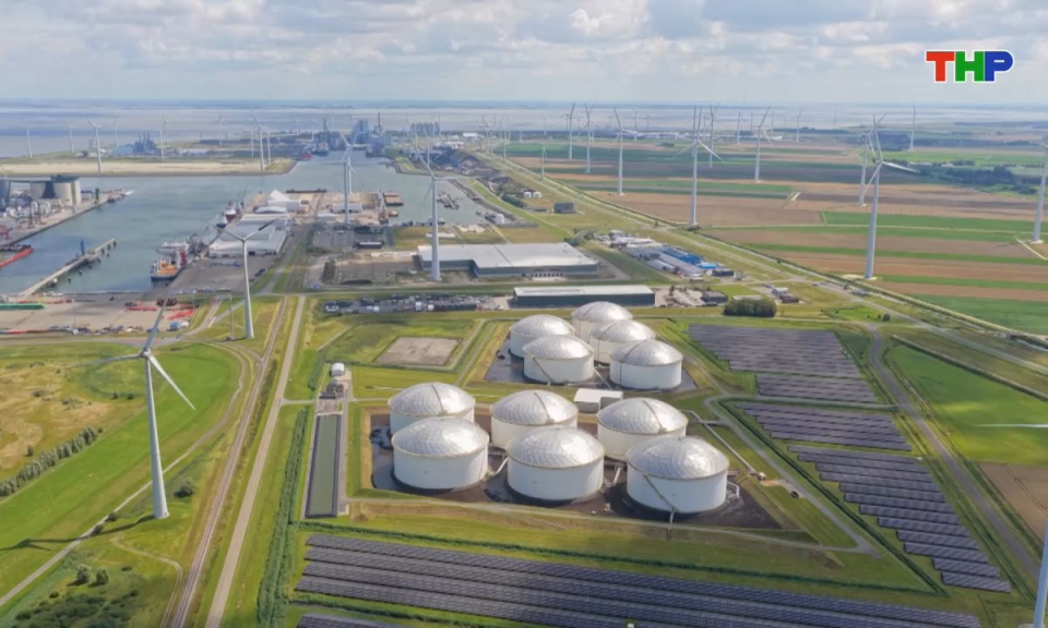 Hải Ph&ograve;ng chuyển động v&agrave; kết nối: Hải Ph&ograve;ng kỳ vọng bứt ph&aacute; từ kh&ocirc;ng gian ph&aacute;t triển mới