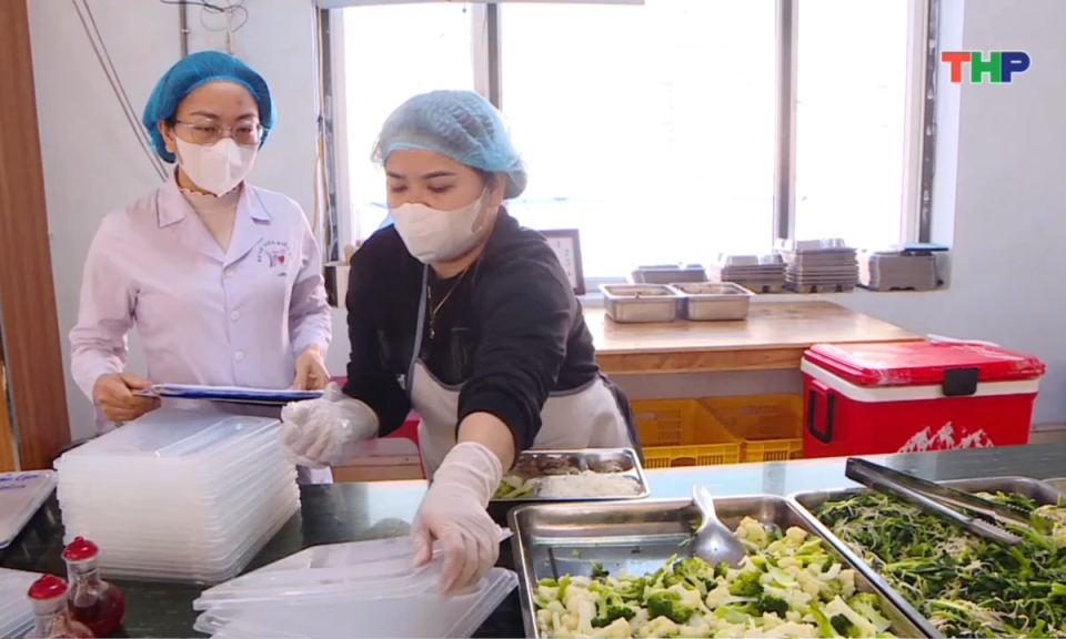 Y tế sức khỏe: Bảo đảm dinh dưỡng cho bệnh nh&acirc;n dịp Tết Nguy&ecirc;n Đ&aacute;n