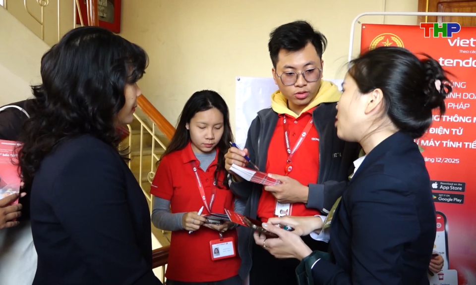 Hỗ trợ hộ kinh doanh c&agrave;i đặt, sử dụng ứng dụng thuế điện tử