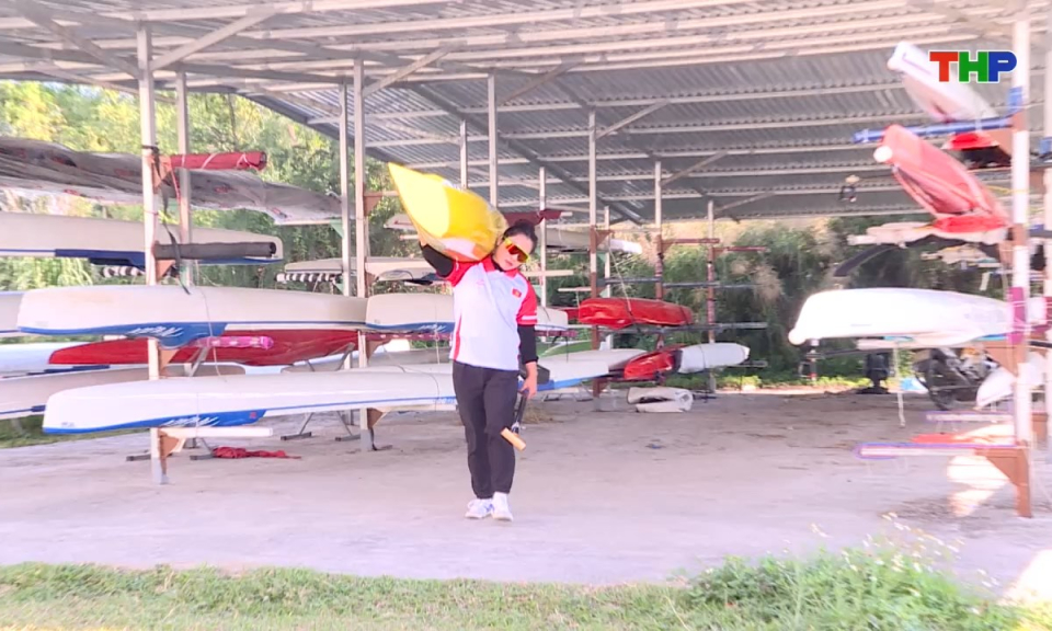 Cận cảnh: Tay ch&egrave;o v&agrave;ng Nguyễn Thị Hương