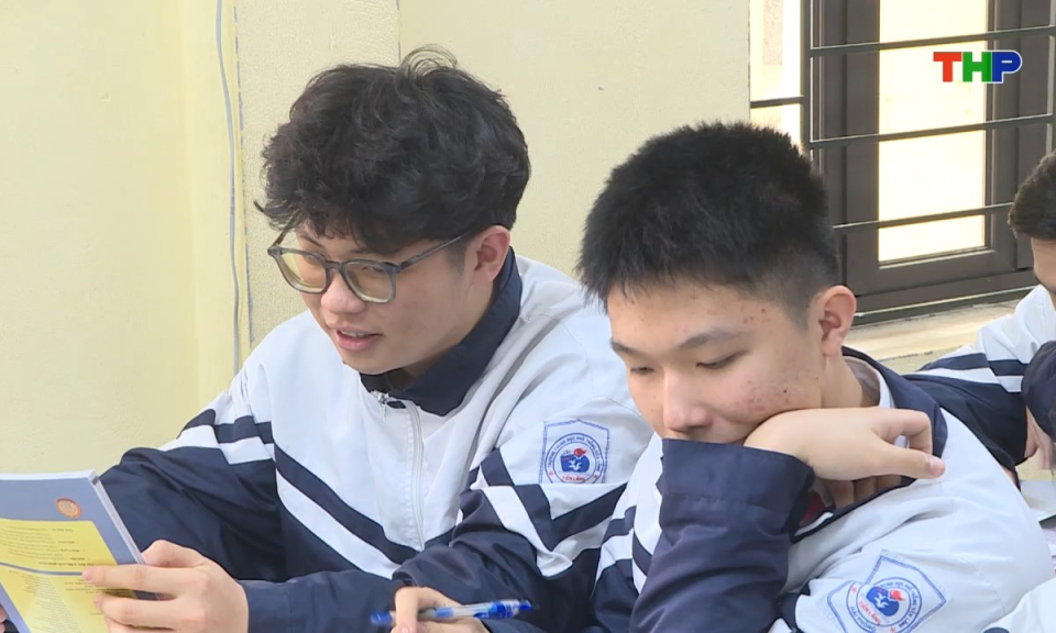 Nhịp sống trẻ: Người trẻ với &aacute;p lực học đường