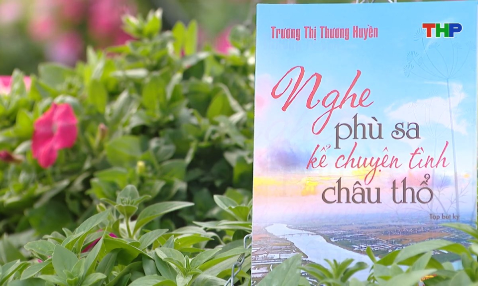 Giới thiệu s&aacute;ch: Nghe ph&ugrave; sa kể chuyện t&igrave;nh ch&acirc;u thổ