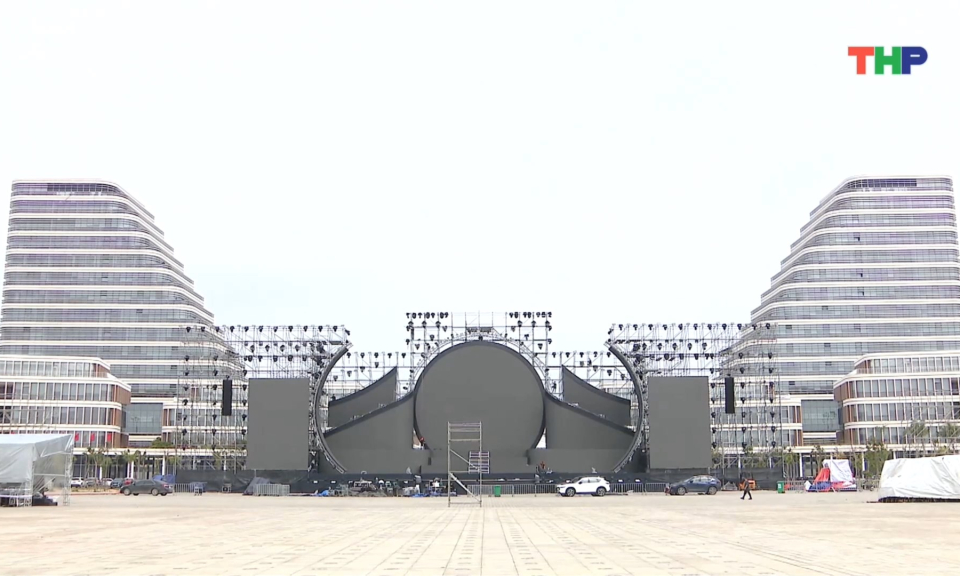 Nhiều nghệ sĩ nổi tiếng tham gia chương tr&igrave;nh nghệ thuật đ&ecirc;m giao thừa