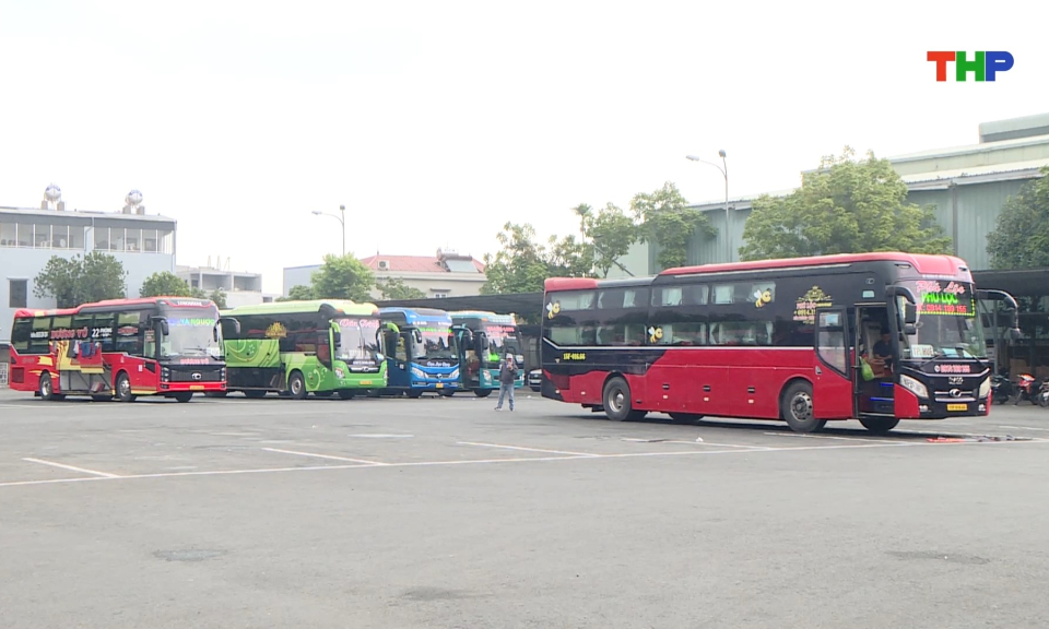 Cao điểm vận tải kh&aacute;ch dịp Tết B&iacute;nh Ngọ