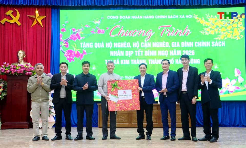 Ng&agrave;y nữa để y&ecirc;u thương: Tết sẻ chia