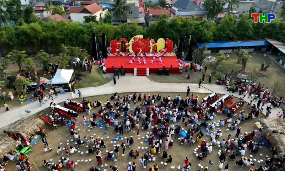 Lăng k&iacute;nh tuổi hoa: Hương Tết qu&ecirc; nh&agrave;